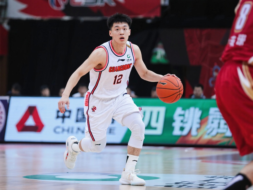 英超焦点战：曼城对阵曼联，谁能称霸曼彻斯特？